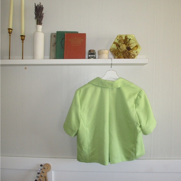 Lime Green Short Sleeve Blazer - Picture 2 of 2